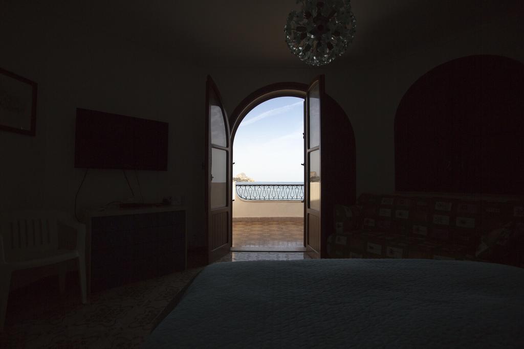Villa Silvia Casteldaccia Eksteriør billede