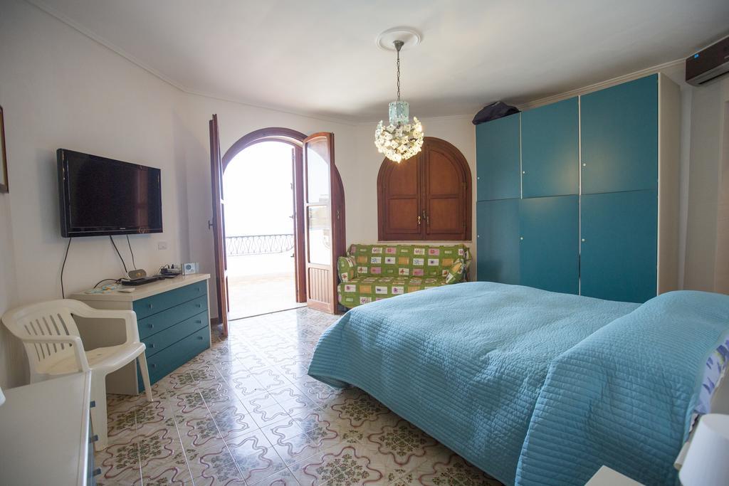 Villa Silvia Casteldaccia Eksteriør billede